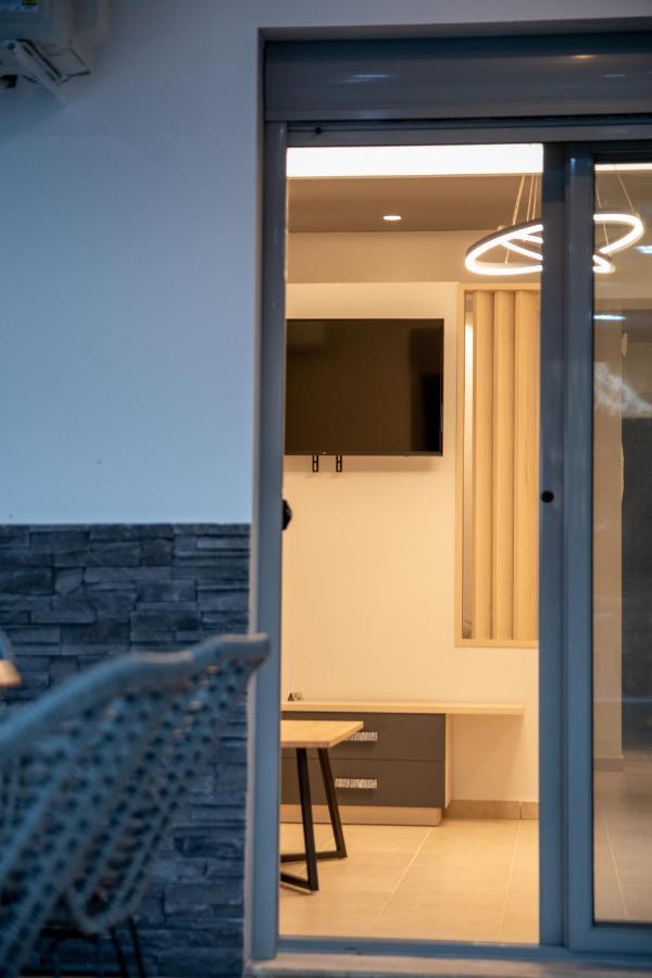 Sithoniars Luxury Ground Floor Apartment With Private Garden Neos Marmaras Zewnętrze zdjęcie