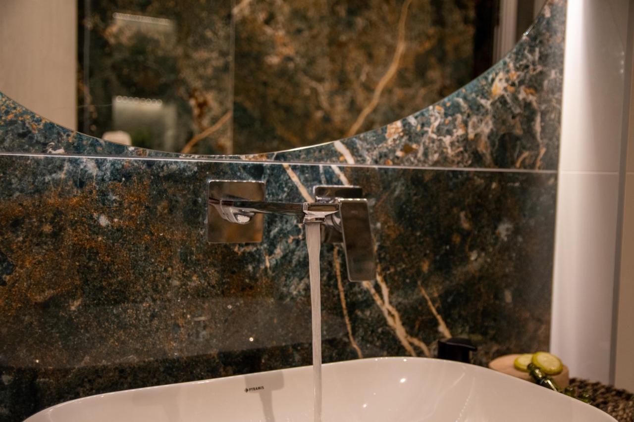 Sithoniars Luxury Ground Floor Apartment With Private Garden Neos Marmaras Zewnętrze zdjęcie